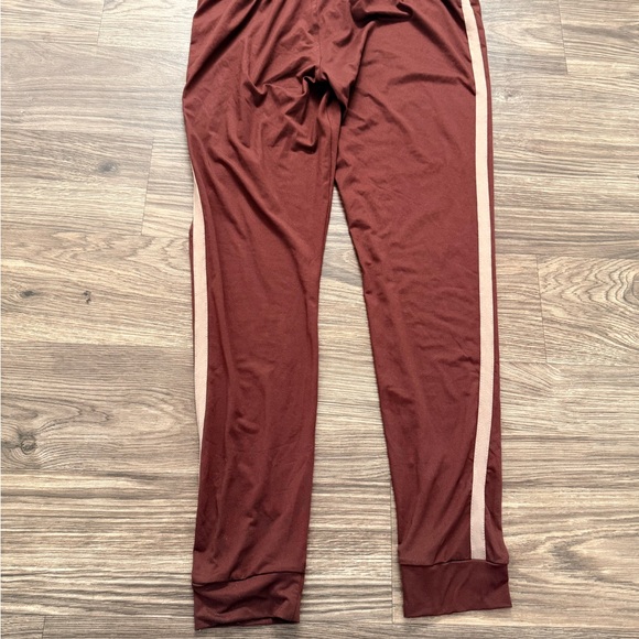 Fashion Nova Brown Stretch Joggers - Picture 3 of 4